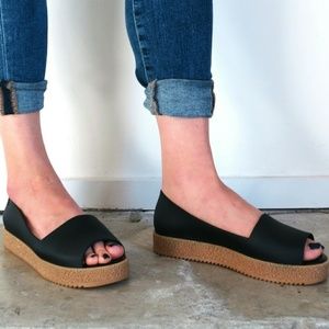 Melissa Puzzle Flatforms